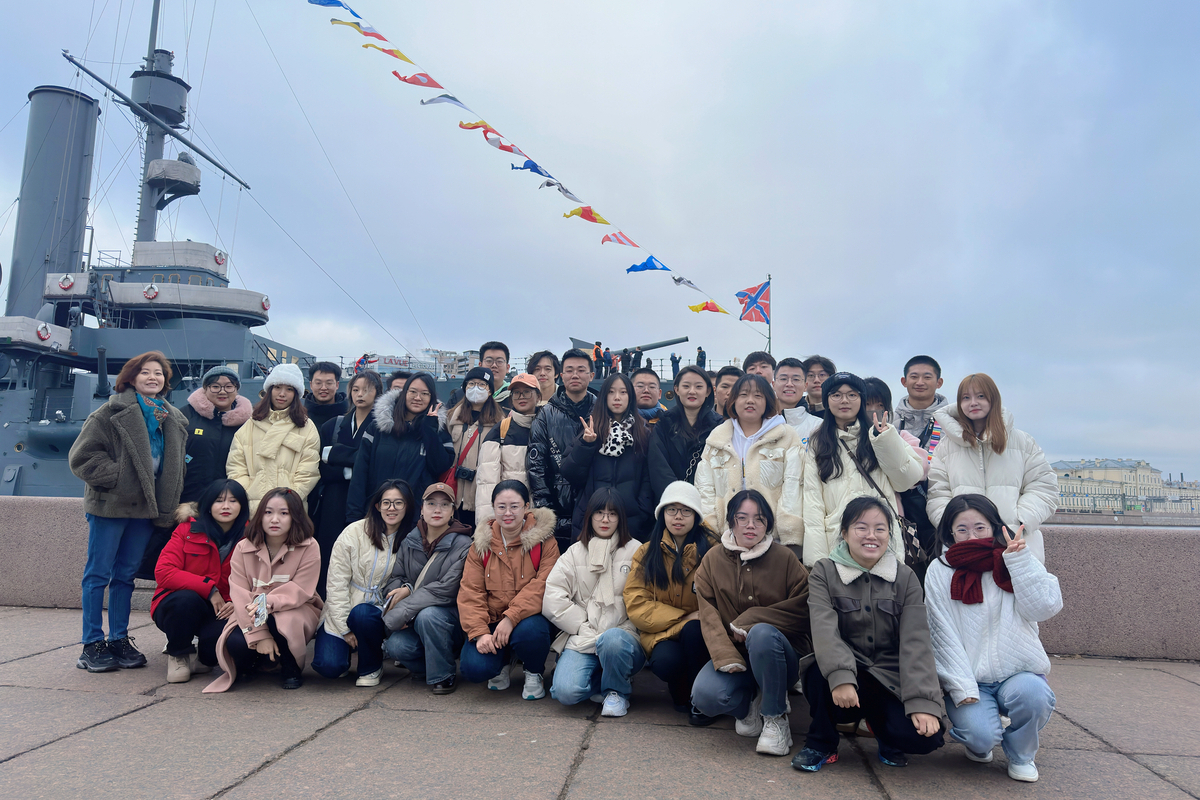 Экскурсию для китайских студентов организовали Гуманитарии Политеха
