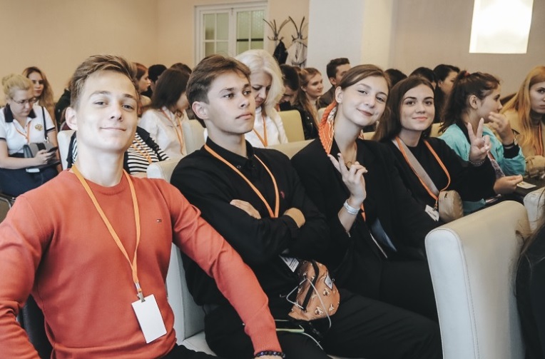 Студенты ГИ приняли участие в молодежном форуме «Санкт-Петербург – территория национального согласия»