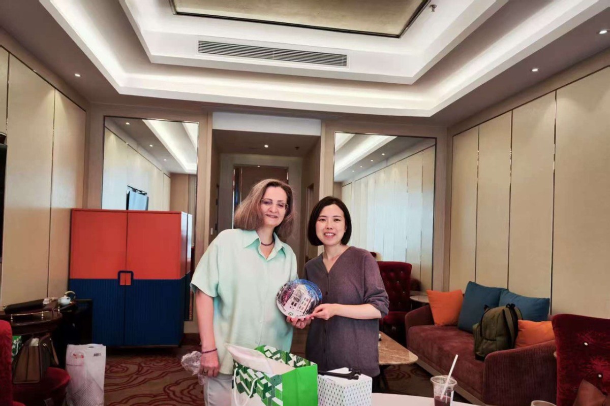 Профессор ВШМО выступила с циклом лекций в Гуандунском университете иностранных языков и международной торговли в Китае