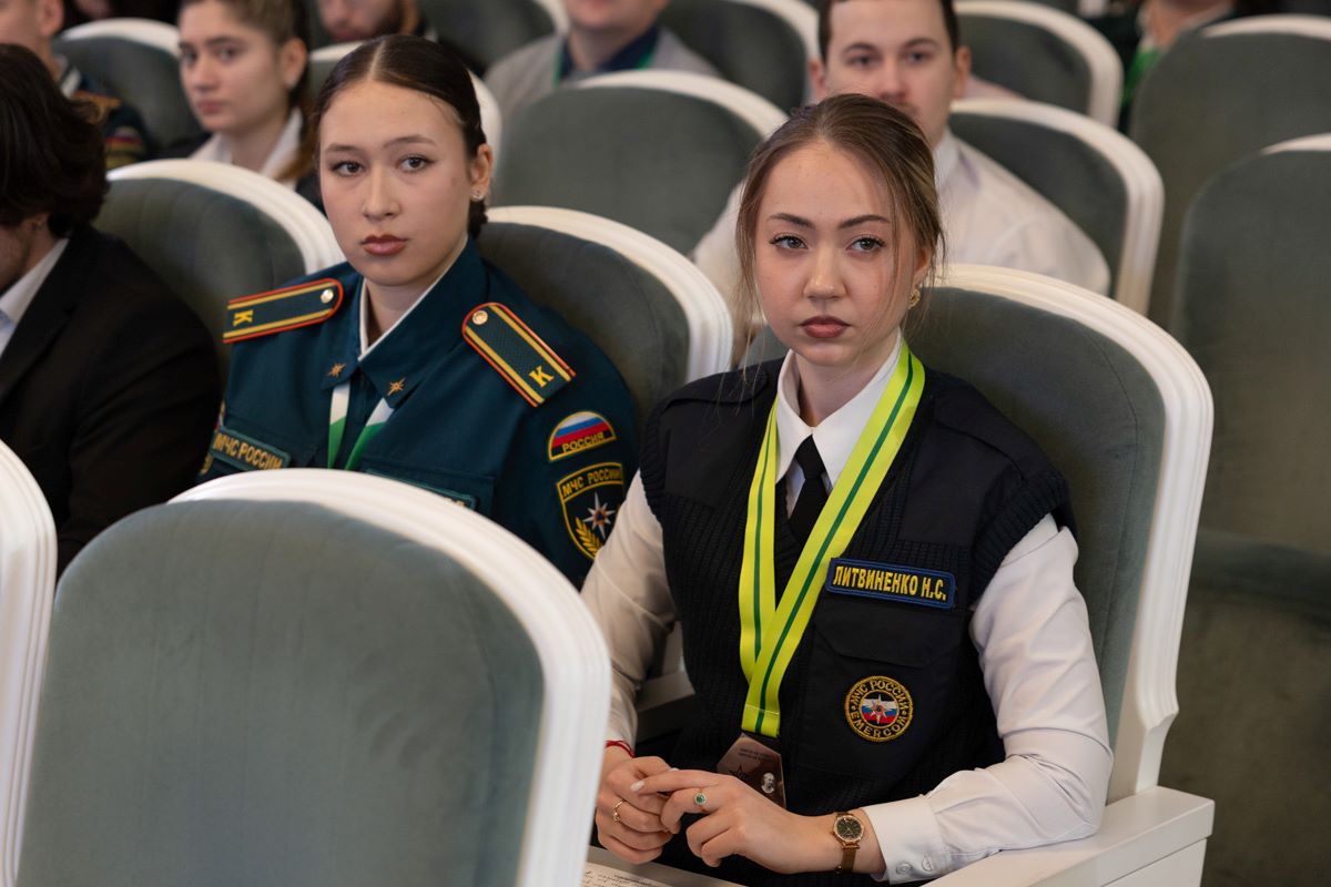 «Город-фронт Ленинград»: в Политехе состоялась III Международная молодёжная конференция