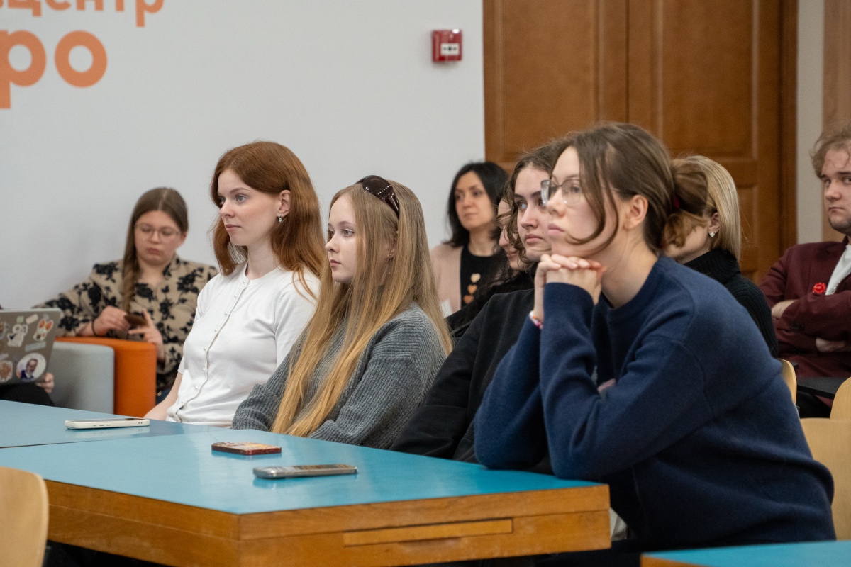 В гуманитарном институте прошла новая вдохновляющая встреча студентов с выпускниками